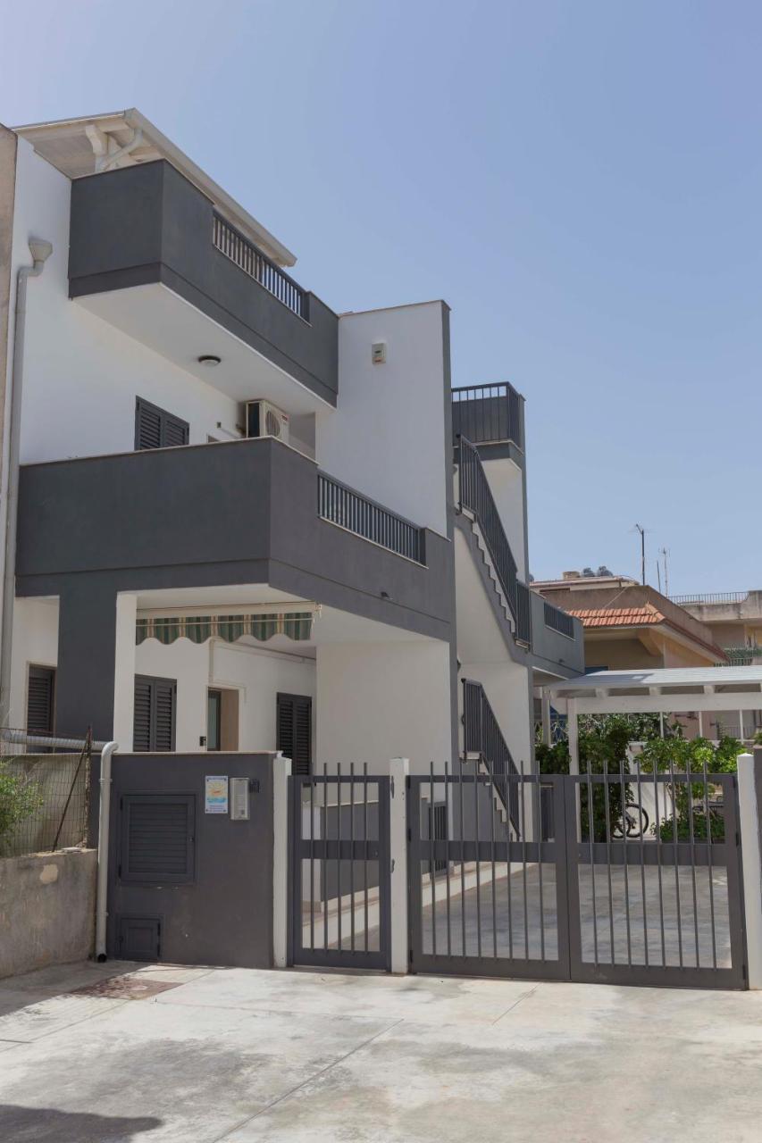 Mareinsicilia: Appartamenti Larica Cava dʼAliga Exteriér fotografie
